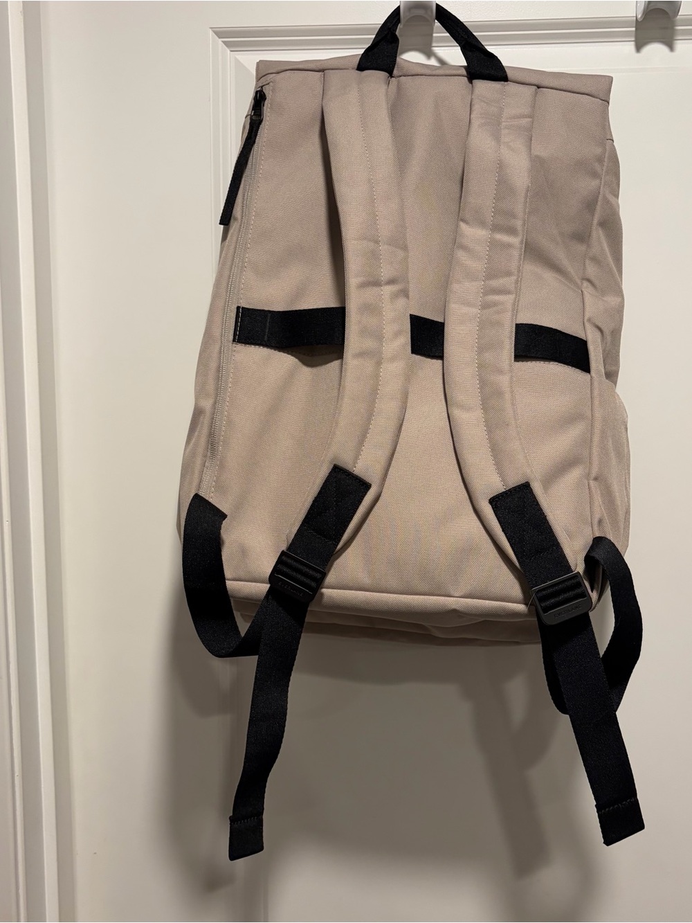 Everlane Transit Backpack - excellent condition - Picture 2 of 3